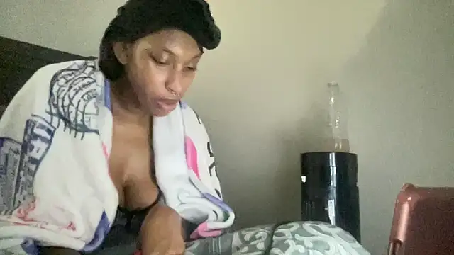 Brooke012 online show from 06/04/26, 06:51