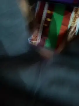 Snapshot of Deshi_hot_boy chatting on 09/16/25, 04:24 Deshi hot boy online show from 09/16/25, 04:24