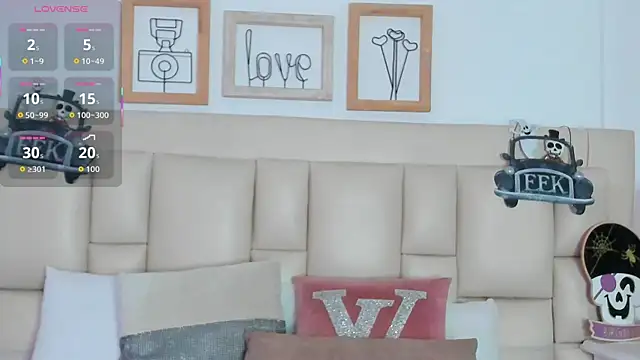 Snapshot of EbonyLudovica chatting on 11/01/25, 02:40 EbonyLudovica online show from 11/01/25, 02:40