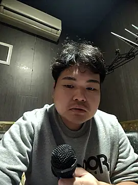 Snapshot of sho1101music chatting on 11/17/25, 05:33 sho1101music online show from 11/17/25, 05:33