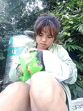 AnHa19 online show from 10/28/25, 02:01