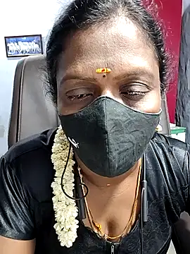 umashreetamil online show from 10/13/25, 05:14