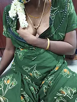 Snapshot of umashreetamil chatting on 06/28/26, 03:13 umashreetamil online show from 06/28/26, 03:13