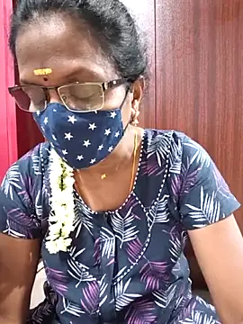 Snapshot of umashreetamil chatting on 06/02/26, 04:07 umashreetamil online show from 06/02/26, 04:07