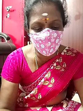 Snapshot of umashreetamil chatting on 03/23/26, 04:29 umashreetamil online show from 03/23/26, 04:29