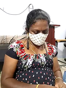 umashreetamil online show from 10/31/25, 03:19