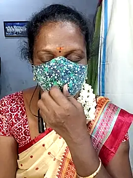 umashreetamil online show from 11/17/25, 04:44