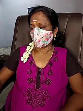 Snapshot of umashreetamil chatting on 03/28/26, 11:00 umashreetamil online show from 03/28/26, 11:00