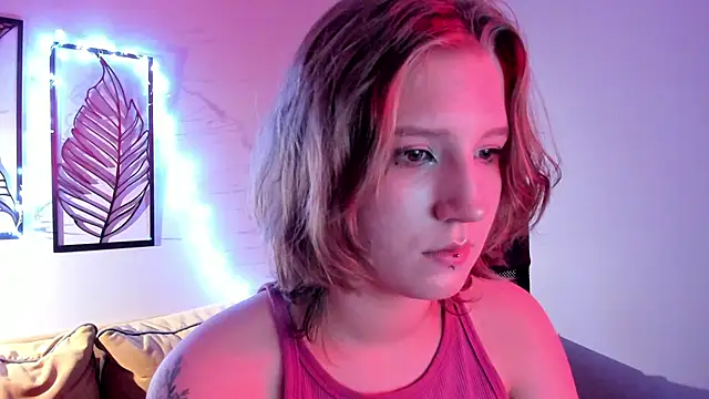 Hailey Foxy online show from 11/30/25, 09:32