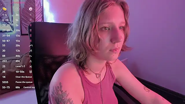 Hailey Foxy online show from 12/04/25, 08:13