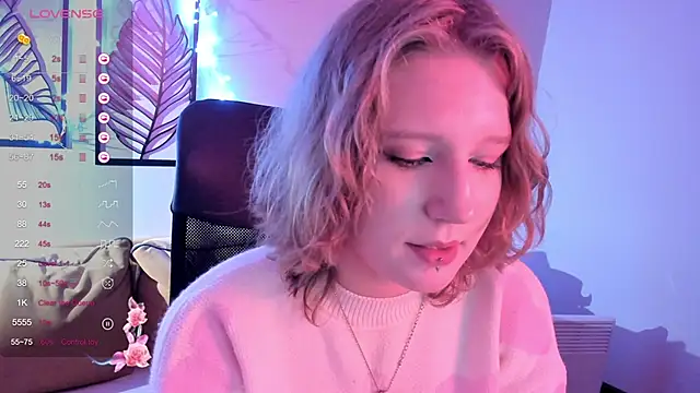 Hailey Foxy online show from 12/01/25, 09:32