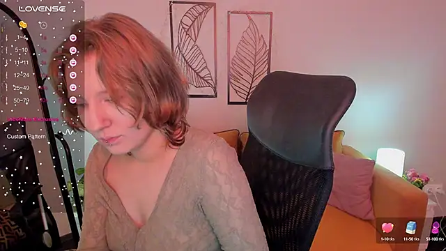 Hailey Foxy online show from 10/06/25, 08:48