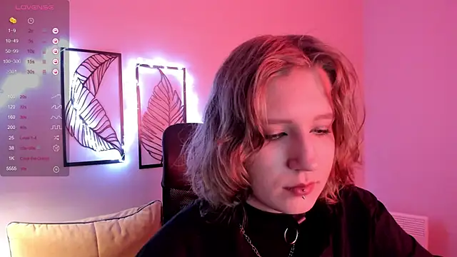 Hailey Foxy online show from 11/07/25, 08:52