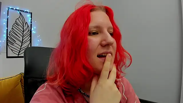 Hailey Foxy online show from 04/20/26, 01:56