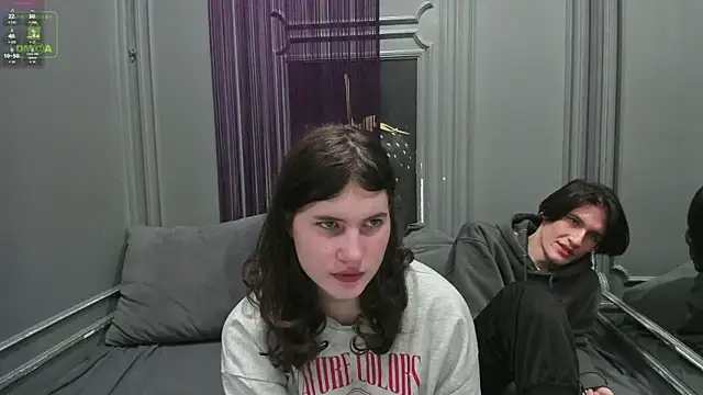 Snapshot of ViviaraNGendy chatting on 10/31/25, 03:41 ViviaraNGendy online show from 10/31/25, 03:41