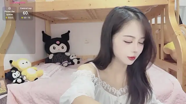 Sue101010 online show from 10/02/25, 11:46