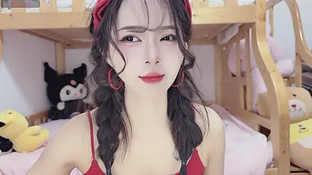 Sue101010 online show from 10/16/25, 11:07