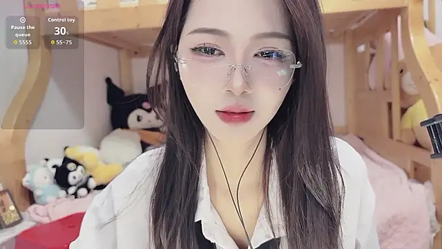 Sue101010 online show from 10/26/25, 01:44