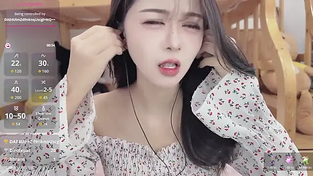 Sue101010 online show from 09/23/25, 07:26