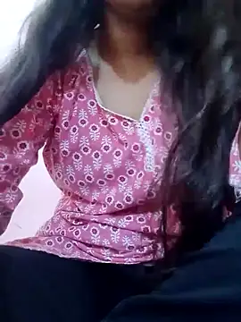 Snapshot of Queen_Pari87 chatting on 09/14/25, 10:26 Queen Pari87 online show from 09/14/25, 10:26