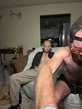 hungspundick1 online show from 10/14/25, 04:02