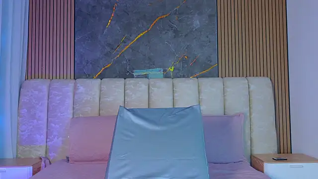 mia scot online show from 02/15/26, 11:53