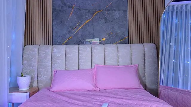 mia scot online show from 03/29/26, 11:56