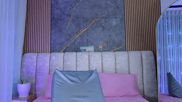 mia scot online show from 04/08/26, 11:55