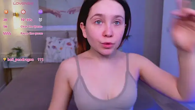 Snapshot of Lina_Glow chatting on 03/27/26, 08:26 Lina Glow online show from 03/27/26, 08:26