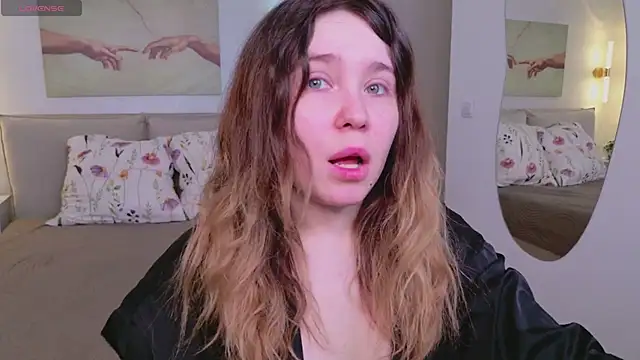 Snapshot of Lina_Glow chatting on 03/27/26, 06:55 Lina Glow online show from 03/27/26, 06:55