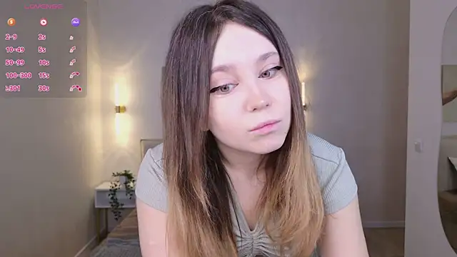 Lina Glow online show from 04/21/26, 06:42