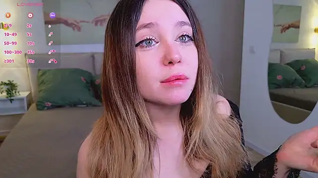 Snapshot of Lina_Glow chatting on 03/28/26, 06:36 Lina Glow online show from 03/28/26, 06:36