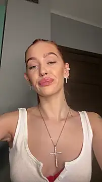 LittleFox    online show from 11/22/25, 06:56