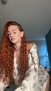 LittleFox    online show from 11/14/25, 06:50