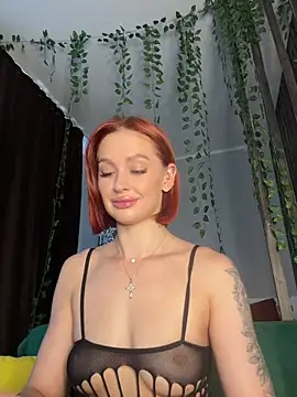 Snapshot of LittleFox___ chatting on 06/23/26, 06:44 LittleFox online show from 06/23/26, 06:44
