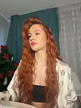 LittleFox    online show from 12/17/25, 07:24