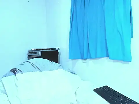 andylemonda1 online show from 11/06/25, 03:27