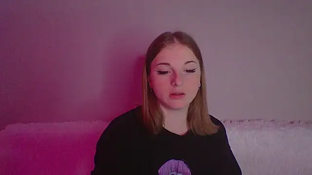 Star Girlish online show from 10/25/25, 07:36