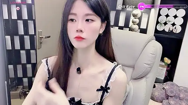 Snapshot of Yueyue-MM chatting on 06/02/26, 12:10 Yueyue-MM online show from 06/02/26, 12:10