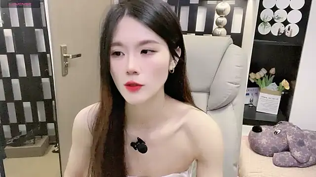 Yueyue-MM online show from 02/15/26, 04:24