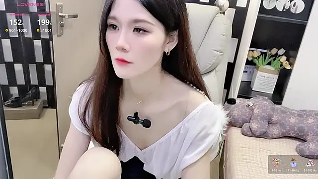 Yueyue-MM online show from 11/25/25, 01:33