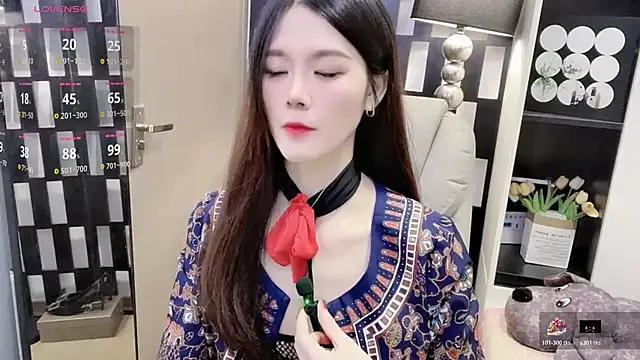 Yueyue-MM online show from 11/26/25, 01:38