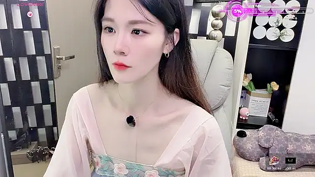 Snapshot of Yueyue-MM chatting on 06/30/26, 02:00 Yueyue-MM online show from 06/30/26, 02:00