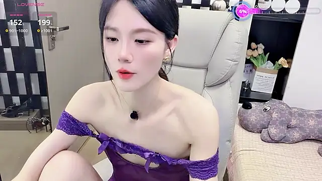 Yueyue-MM online show from 05/08/26, 02:10