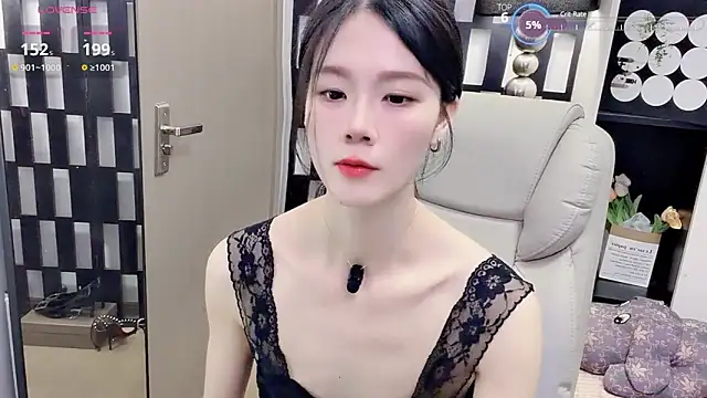Yueyue-MM online show from 05/11/26, 02:35