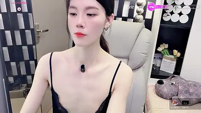 Yueyue-MM online show from 05/27/26, 02:02
