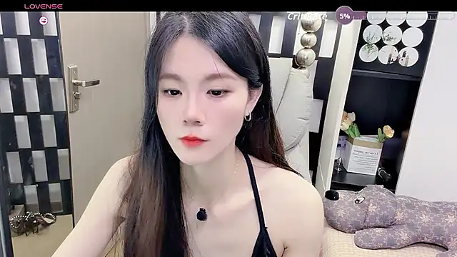 Snapshot of Yueyue-MM chatting on 07/08/26, 02:51 Yueyue-MM online show from 07/08/26, 02:51