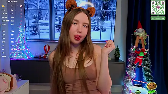 ElfredaTupy online show from 12/14/25, 07:41