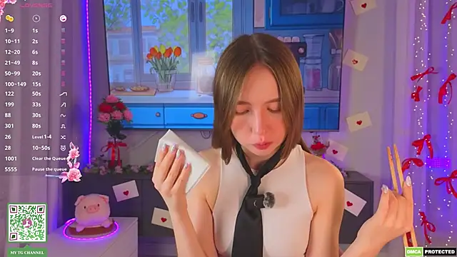 ElfredaTupy online show from 04/02/26, 08:48