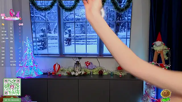 ElfredaTupy online show from 12/16/25, 07:07